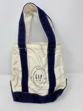 Gap x DÔEN Limited Edition Mini Tote Bag - Cream & Navy